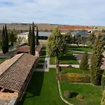 Claustros De 4* Ayllón