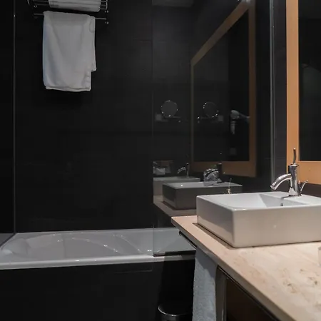 Claustros De Hotel
